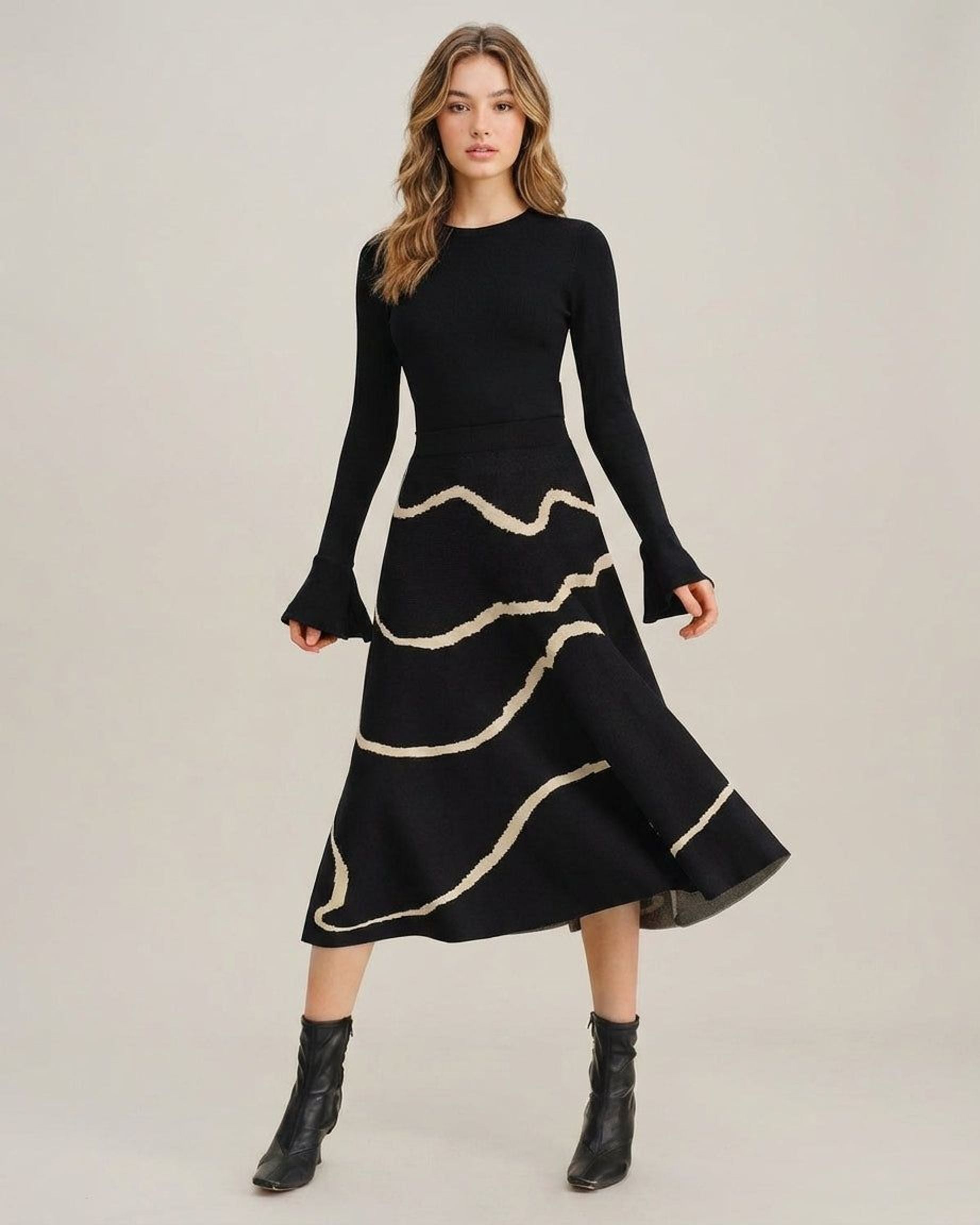 Léa Bryst | Women's Black Geometric Midi Skirt