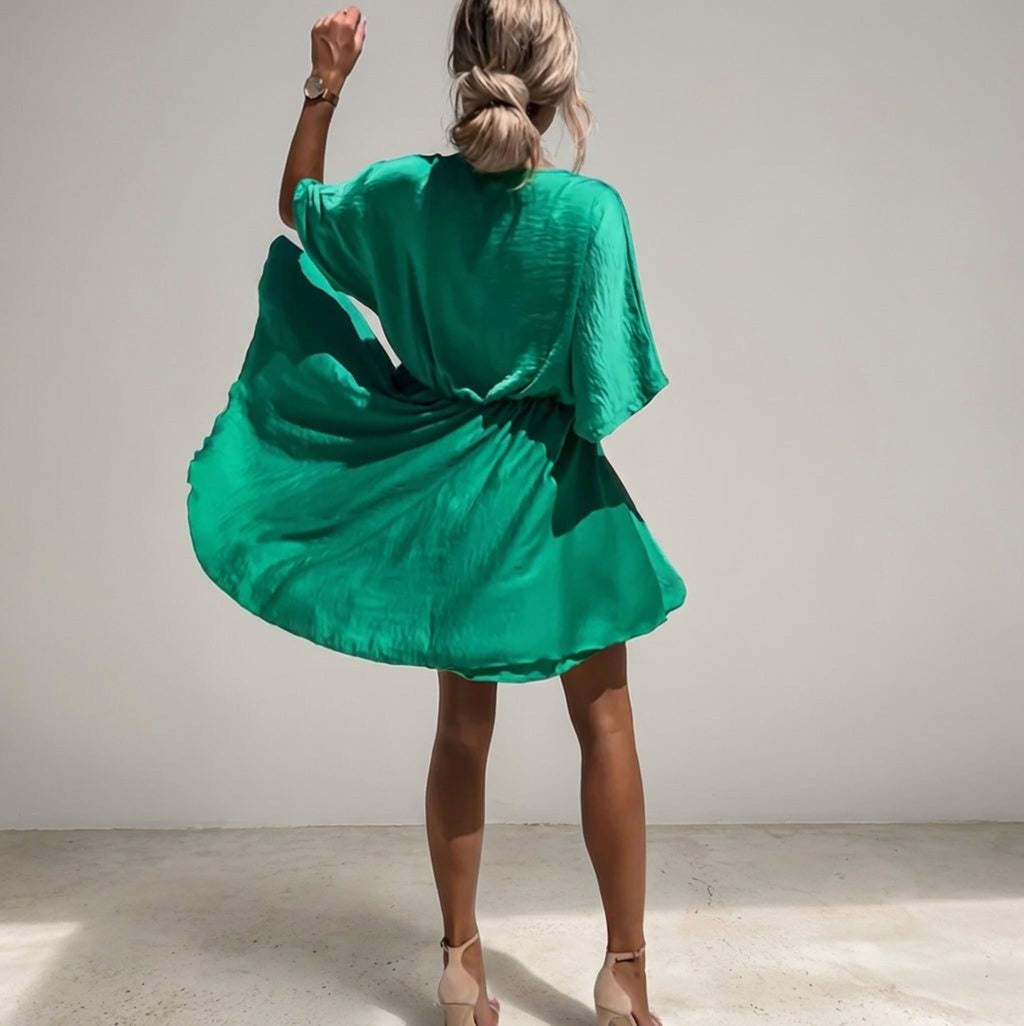Léa Quill | Women's Elegant Wrap Dress
