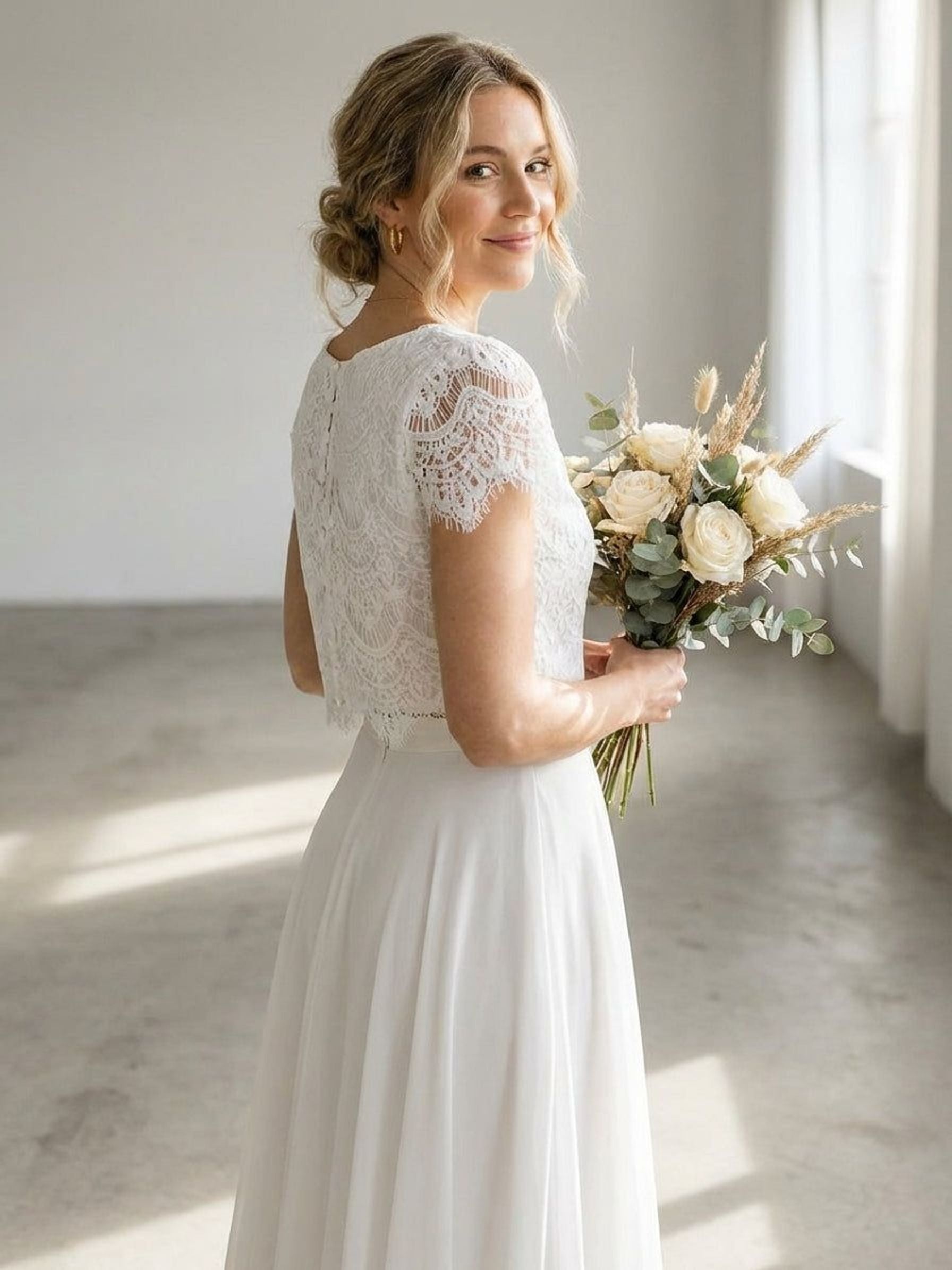 Léa Vynn | Women's White Two-Piece Bridal Gown