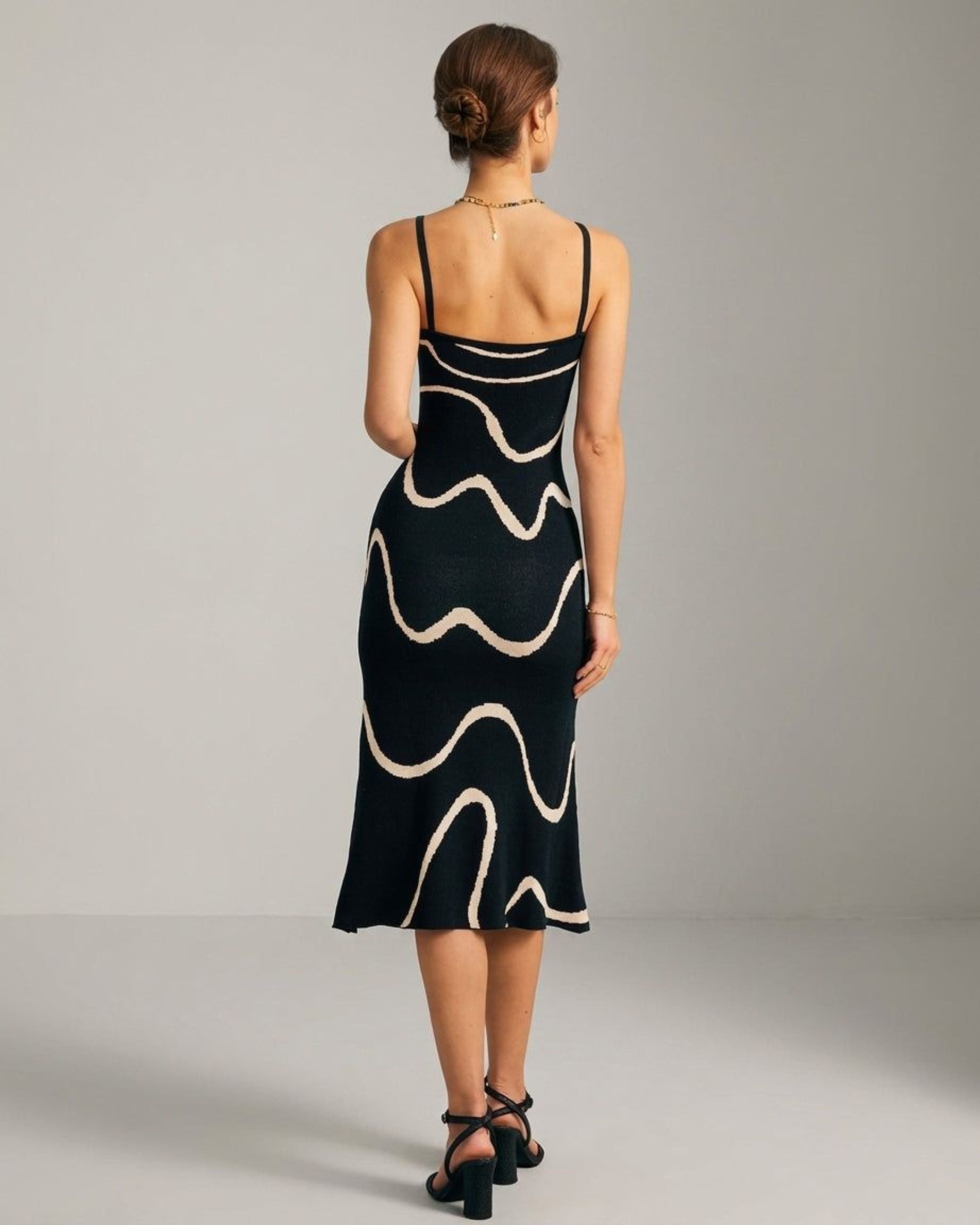 Elena Voss | Women's Black Bodycon Mermaid Midi Dress